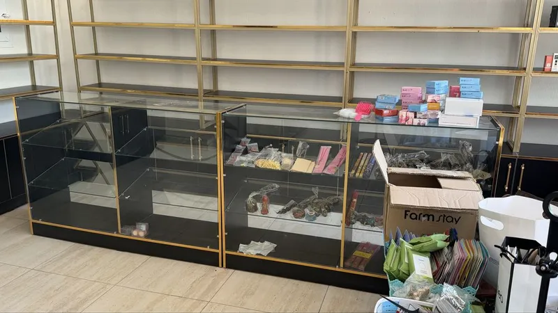 Полки для магазина 4