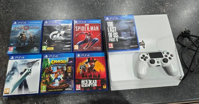 Playstation 4 pro — фото 1