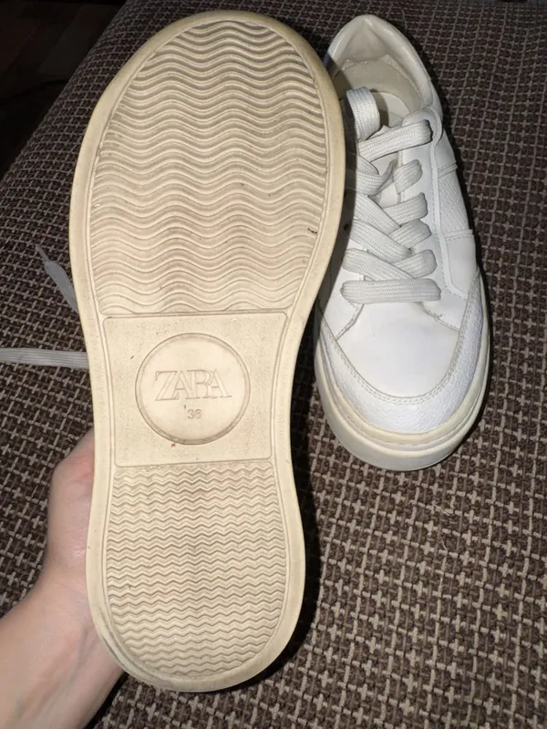продаются кроссовки Zara 2