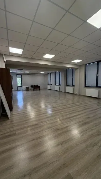 Yashnobodda 400 m² bino ijarasi · ID 37465 5 Yashnobodda 400 m² bino ijarasi · ID 37465 5