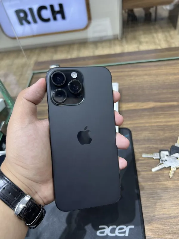 Apple 16 Pro Max 256 Black 94% Apple 16 Pro Max 256 Black 94%