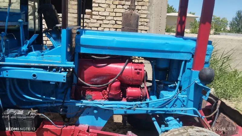 Traktor T28 pagruzchik 6