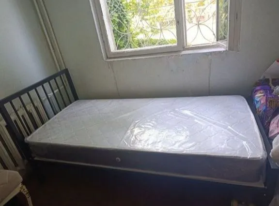 90*200 karavotni sotaman, holati yangidek