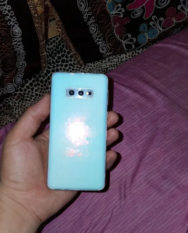 Samsung S10e 6/128 1 Samsung S10e 6/128 1