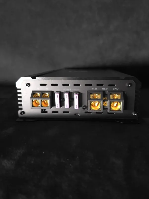 Моноусилитель VL-1800 1D 2 Моноусилитель VL-1800 1D 2