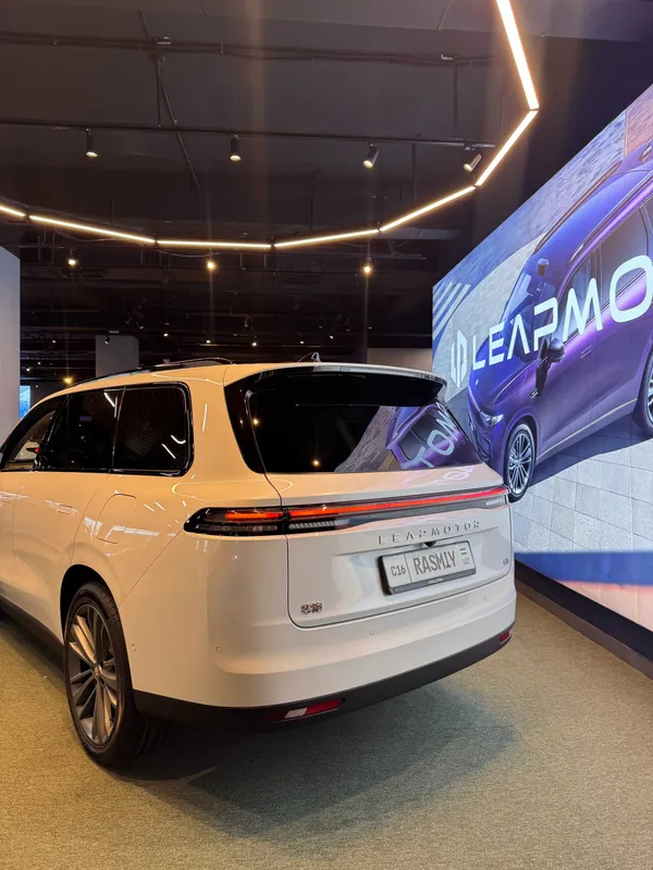 Leapmotor C16 EV 580 | Rasmiy kafolat — фото 2
