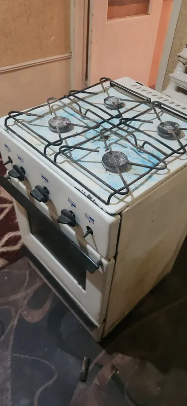 Gaz plita v rabo4em sostoyanii — фото 2