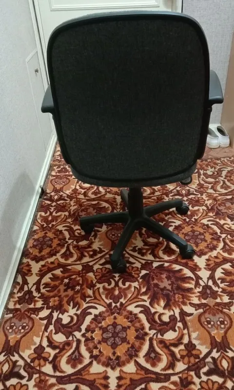 Ishlatilgan ofis kreslosi 3 Ishlatilgan ofis kreslosi 3