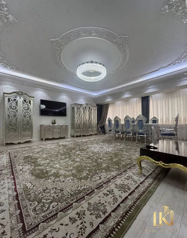 4-комнатная квартира в ЖК Jangox, 215 м², 2/8 этаж