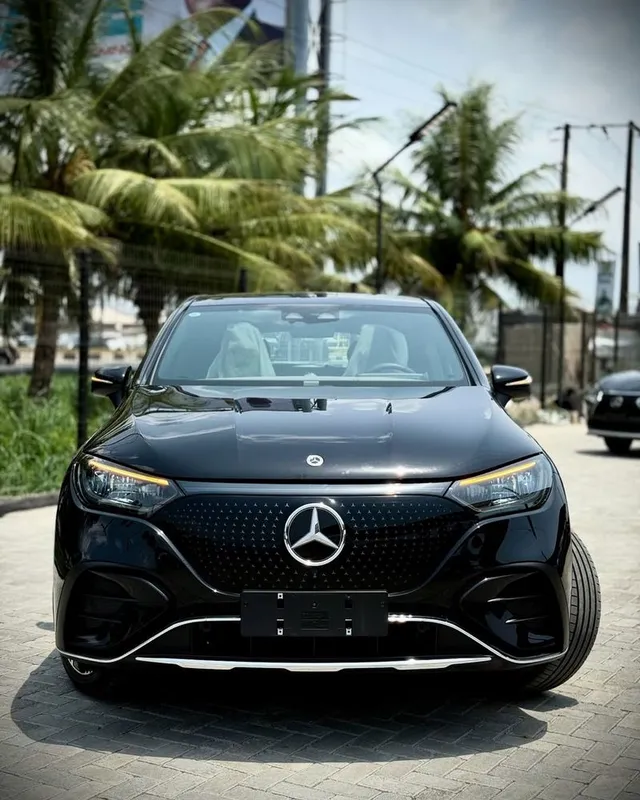 MERCEDES EQE 500 4 matic 0 probeg 1 MERCEDES EQE 500 4 matic 0 probeg 1