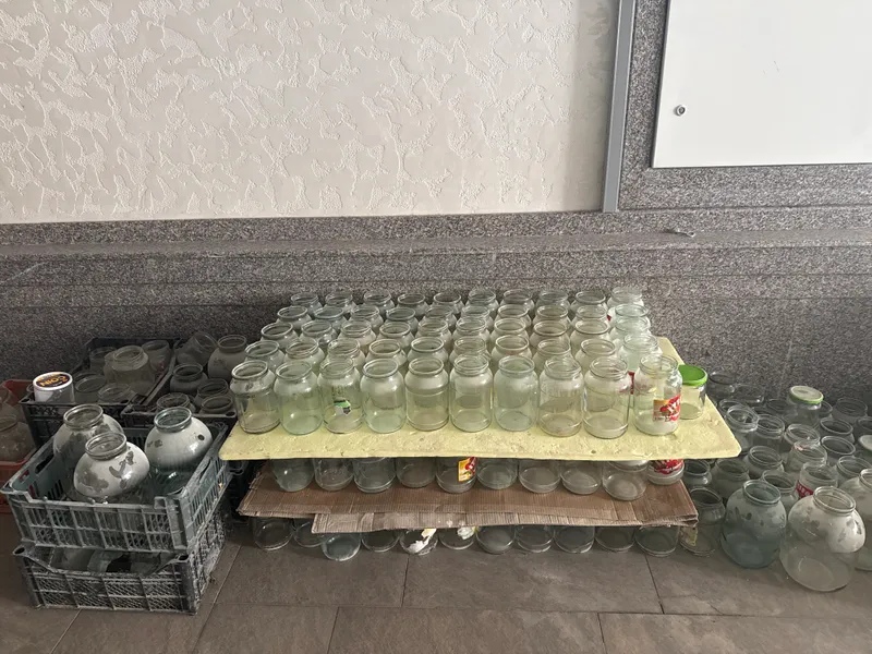 Продаю банки 1, 2 и 3 литра 2