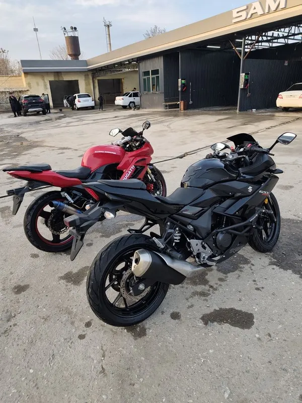 Suzuki GSX250R original moto 2021 yil — фото 2