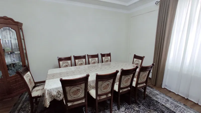 Стол(1шт)+стулья(10шт)