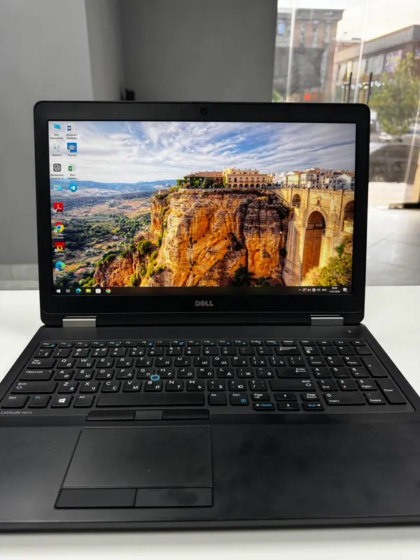 Ноутбук продается Dell CORE i7 2