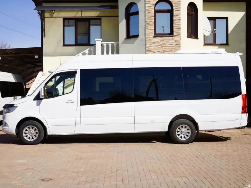 O‘zbekiston bo‘ylab yuqori darajadagi transport xizmati Mercedes Sprin — фото 2
