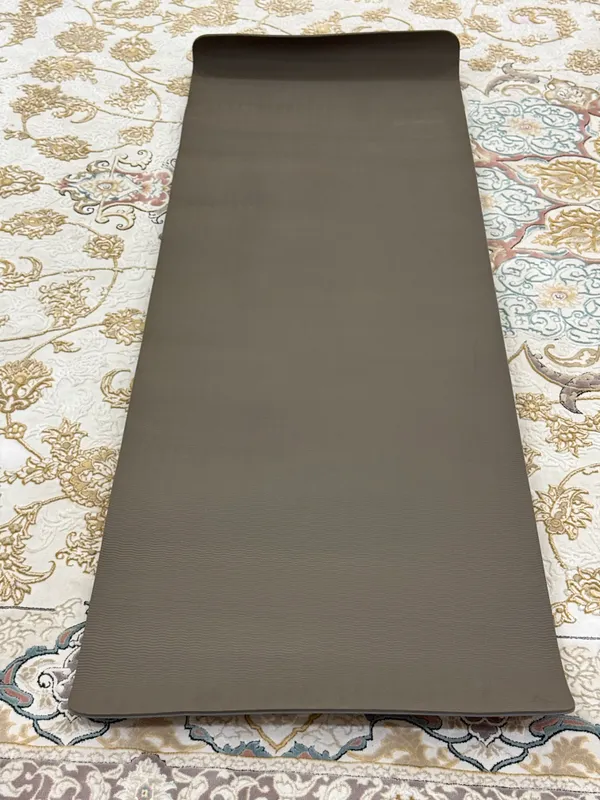 Yoga uchun gilamcha 2 Yoga uchun gilamcha 2