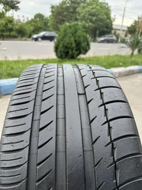 Michelin Pilot Sport 255/30 R21 — 1 шт, отличное состояние — фото 1 Michelin Pilot Sport 255/30 R21 — 1 шт, отличное состояние — фото 1
