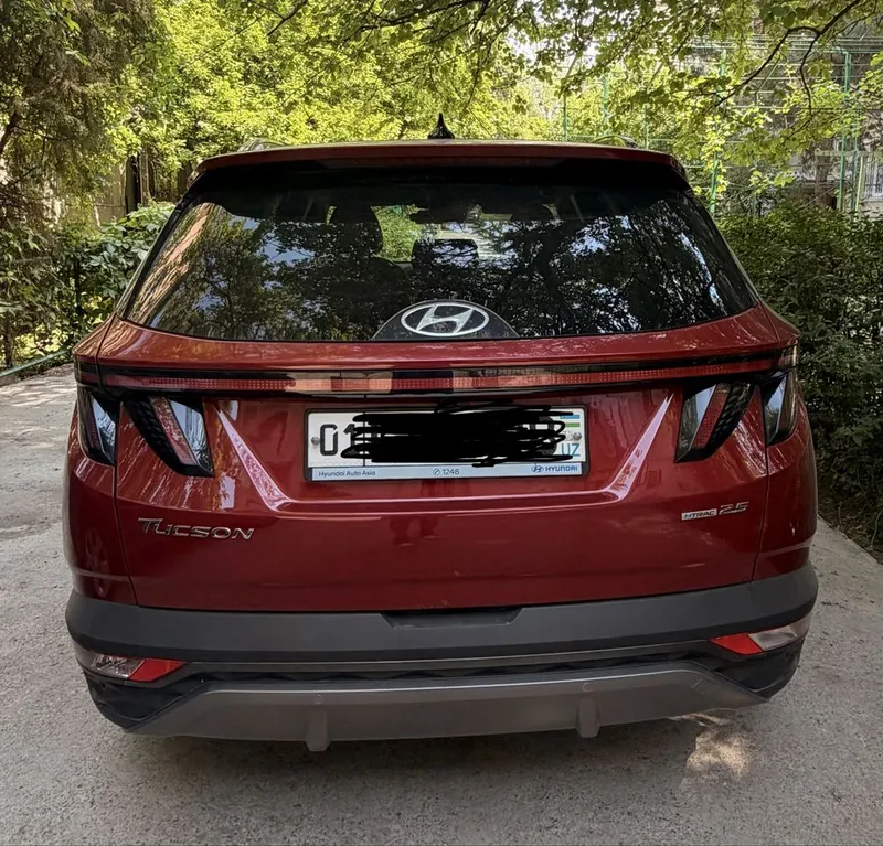 Продам свой автомобиль Hyundai Tucson luxe — фото 1