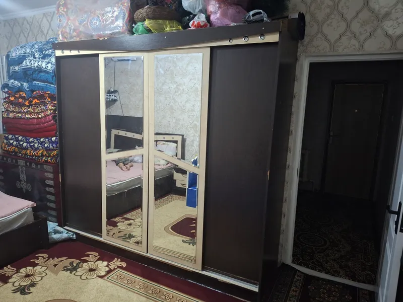 Продаётся мебель: спальный гарнитур и диваны 1