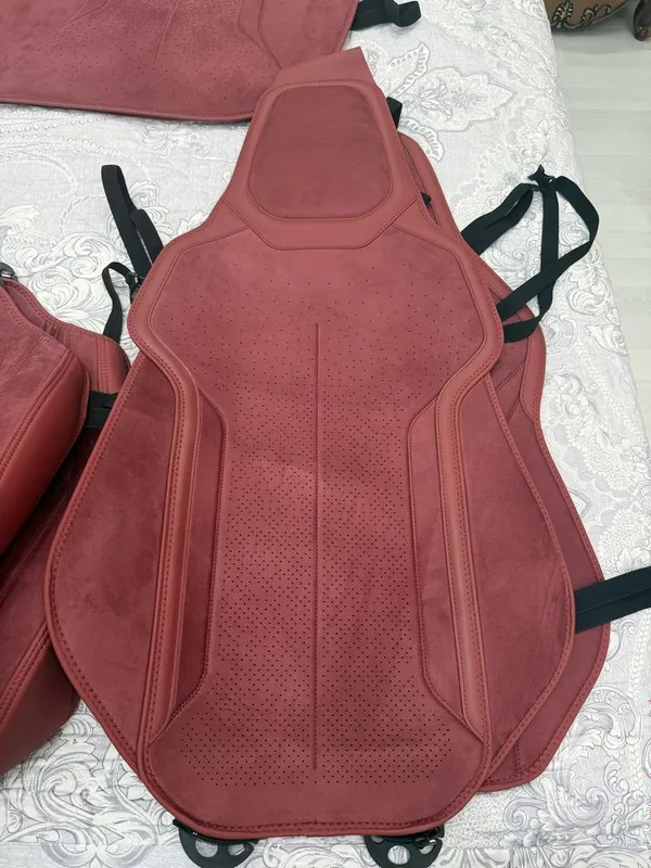 Avtomobil uchun universal chexol Avto uchun yopqich 2