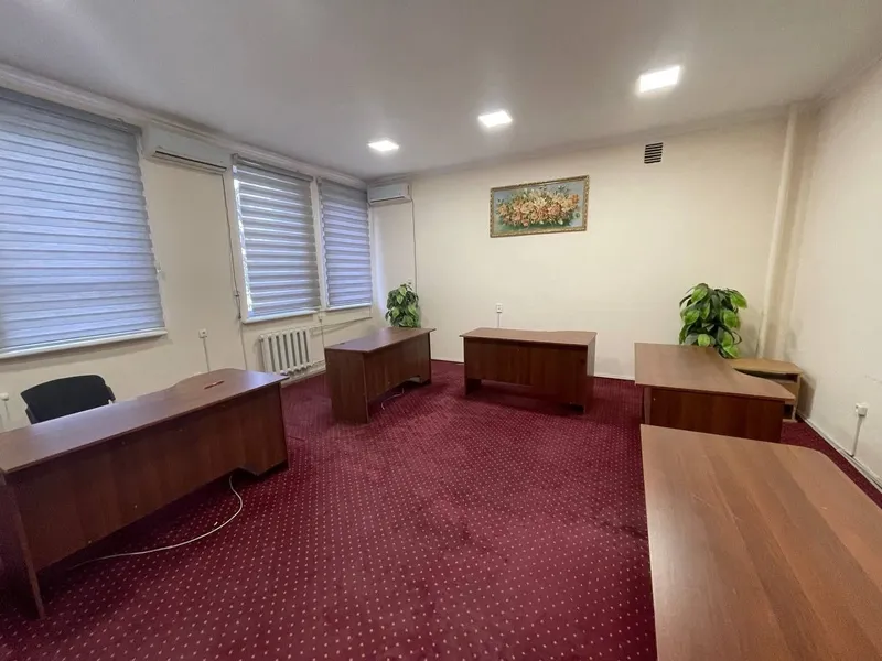 Чиланзар ГАИ офисы от17м²до90м² вдоль дороги в административном здании — фото 1