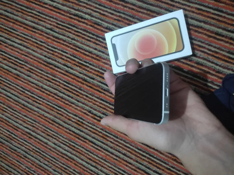 iphone 12 mini 3