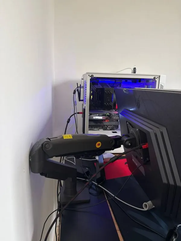 Full Kompekt Kompyuter Sotiladi 1050$ 3