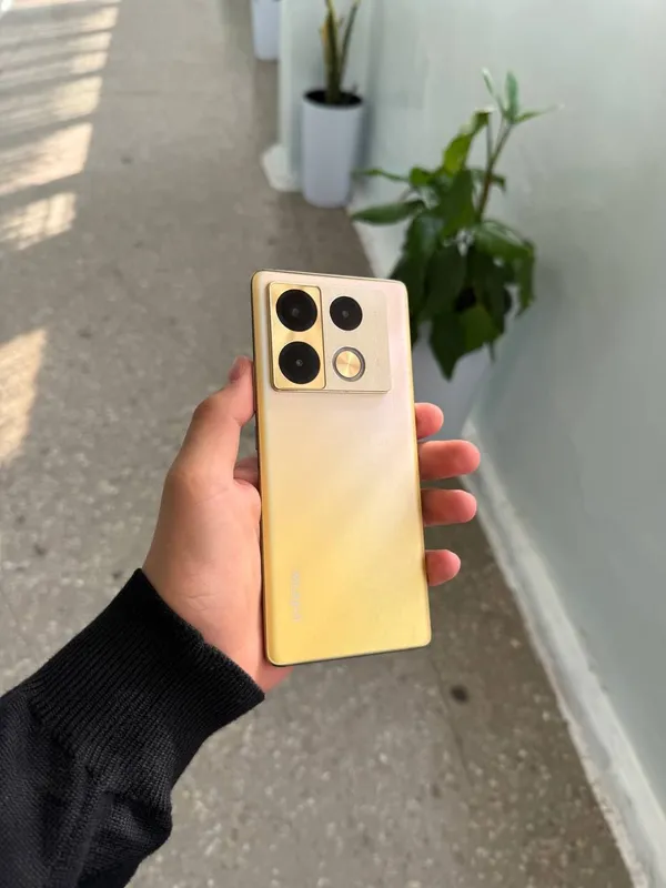 Infinix Note 40 Pro 12/256gb 2
