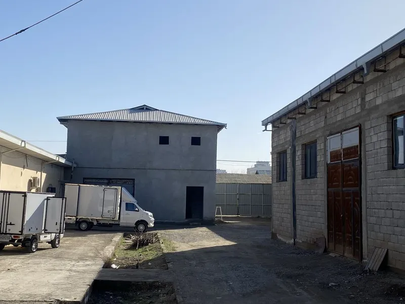 Склад арендага 320 кв/м 227 кв/м 170 кв/м Спутникда жойлашган хамма к