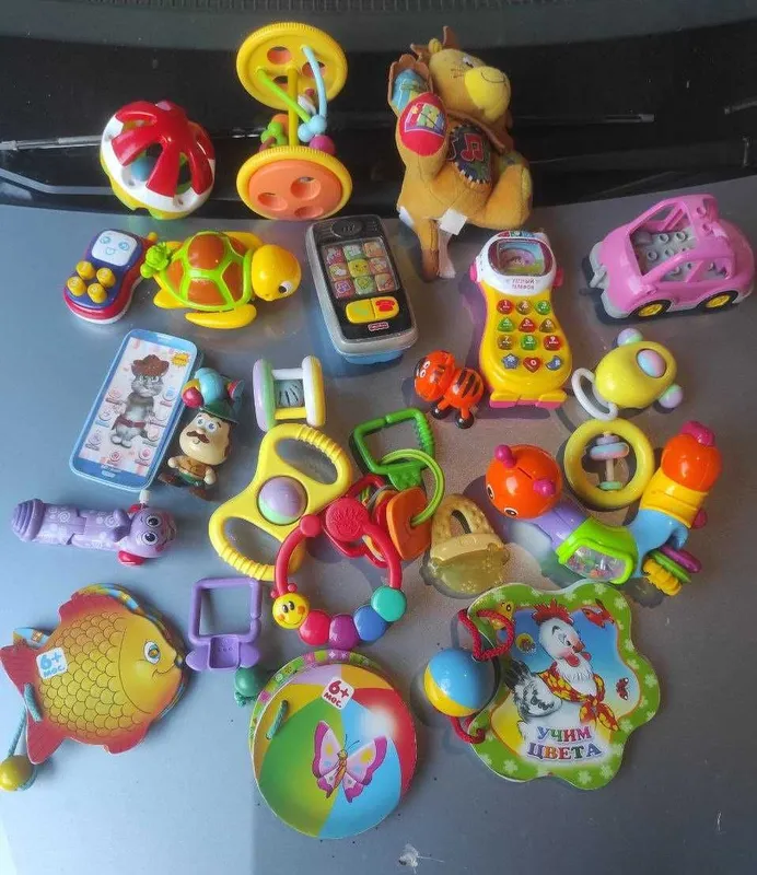 Игрушки для самых маленьких, до годика и + Одним лотом.