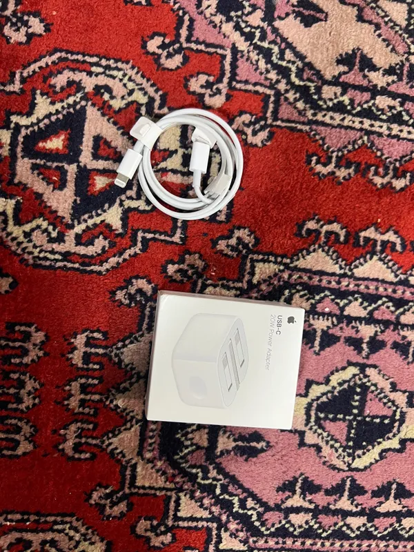 iPhone zaryadnik galovka va kabel