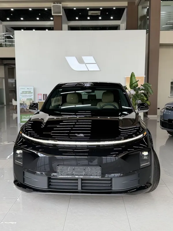 Li L6 Max рестайлинг есть в наличии 2 Li L6 Max рестайлинг есть в наличии 2