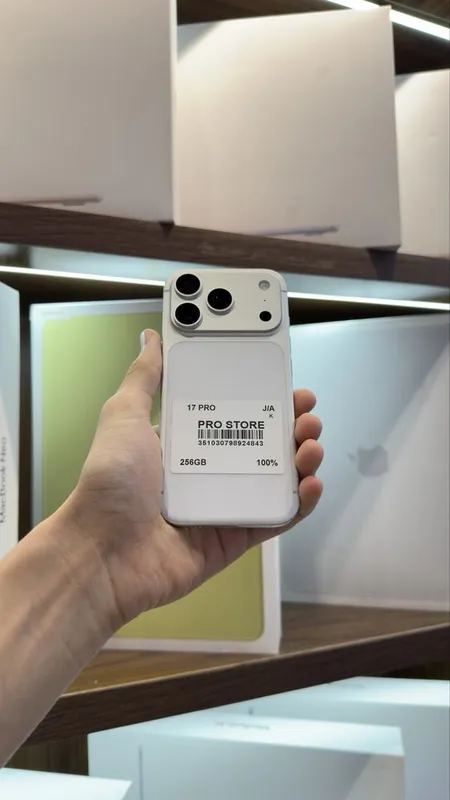 iphone 17 pro naxtka 1