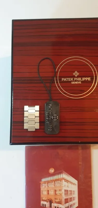 Коробка от часов PATEK PHILIPPE 4 Коробка от часов PATEK PHILIPPE 4