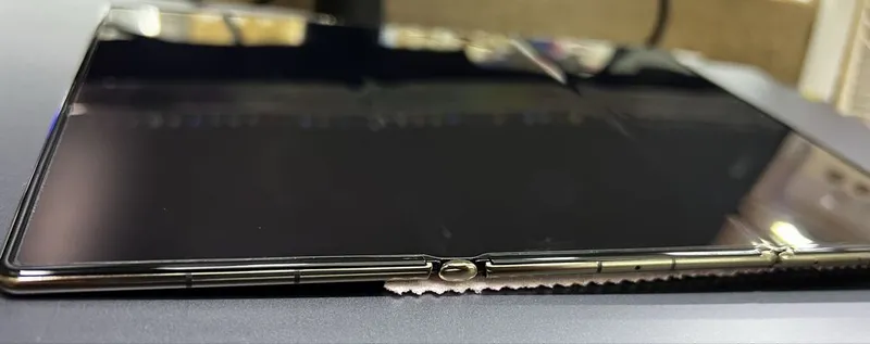 Тройной складной смартфон Huawei Mate XT Ultimate Design Б.У 16/1ТБ 4