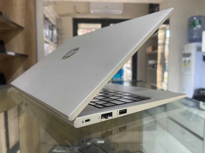 HP ProBook 450, sensorli, Intel Core i7-1255U, 16 GB tezkor xotira, 256 GB SSD 6 HP ProBook 450, sensorli, Intel Core i7-1255U, 16 GB tezkor xotira, 256 GB SSD 6