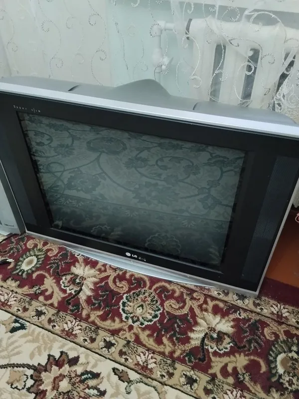 Телевизор рабочий LG