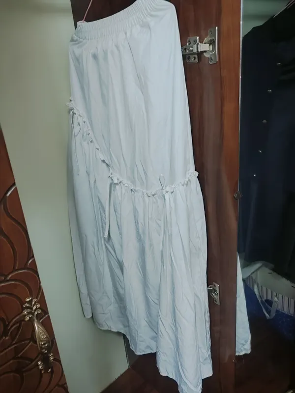 Arzon narxda sotiladi yubka