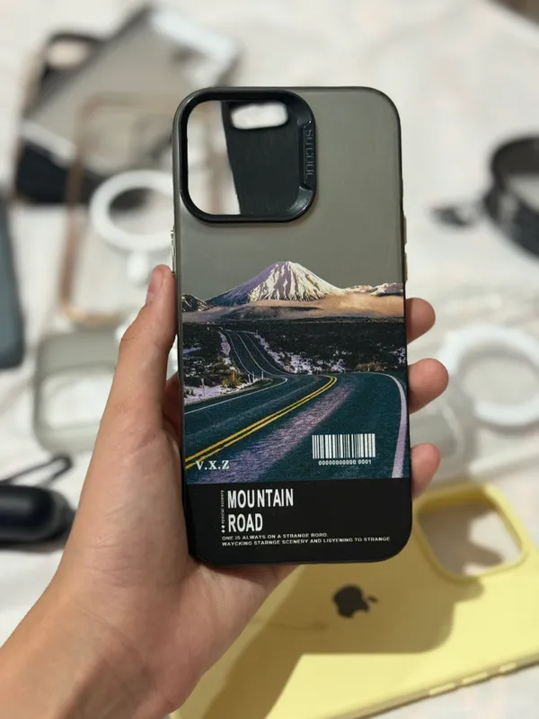 Iphone 16 pro max chexol