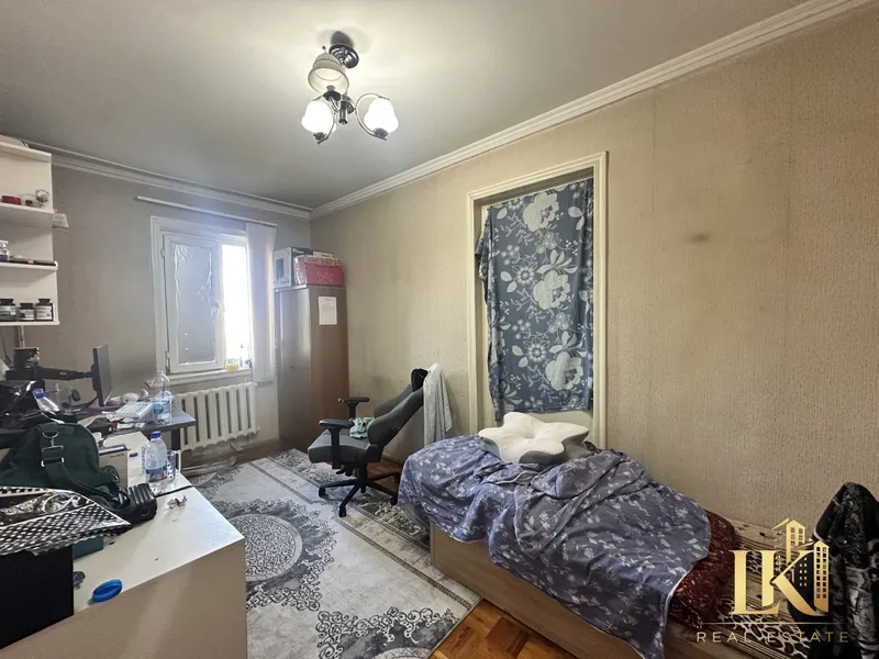 Продаётся просторная 4-комнатная квартира в кирпичном доме, 110 м² 1