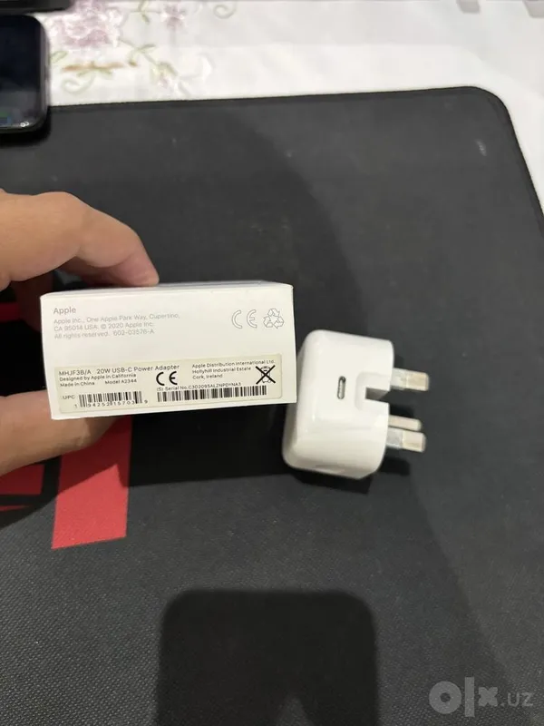 Оригинальная зарядка для iPhone 20 Вт, состояние идеальное 3 Оригинальная зарядка для iPhone 20 Вт, состояние идеальное 3