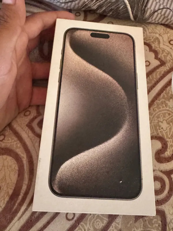 Iphone15 Pro Max 4
