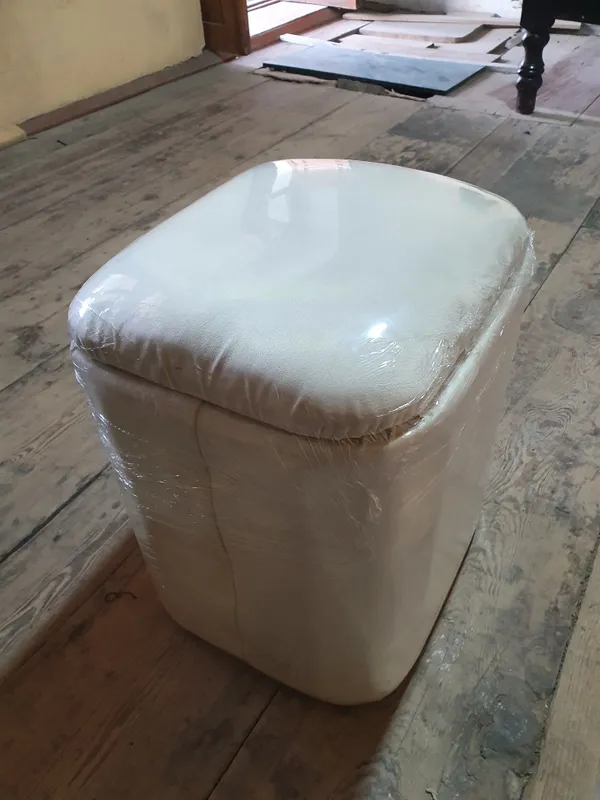 mebelni pufik tumba 3