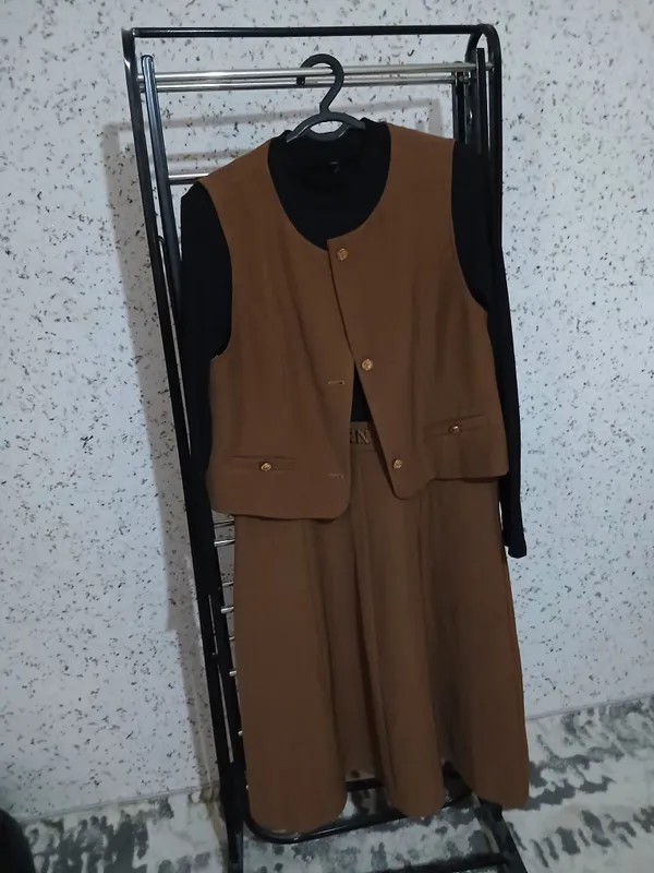 klassic kiyim razmer 2xl,holati yaxshi yangi