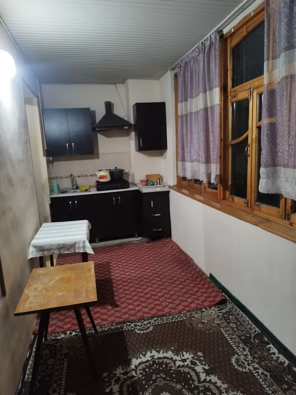 продам чиланзар 25.  двух комнатная.  балкон 2*6 — фото 1