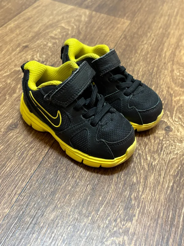 Оригинальные детские кроссовки Nike 1 Оригинальные детские кроссовки Nike 1
