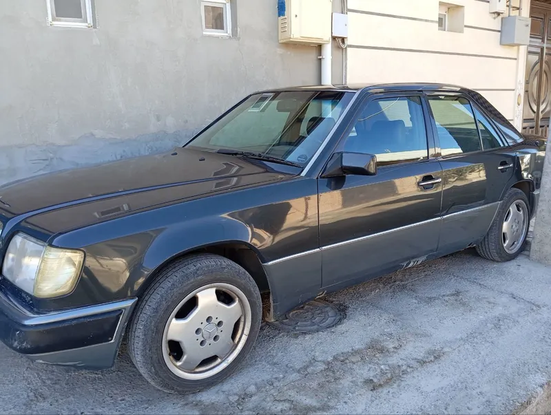 W124 E230 Mercedes Benz sotiladi — фото 2