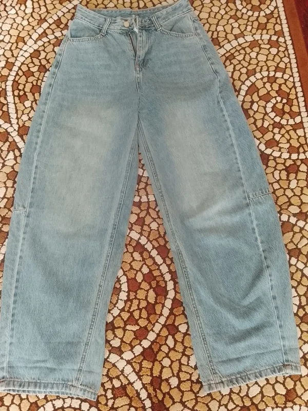 shim sotiladi 150 mingdan bervoraman razmerlari 46 3