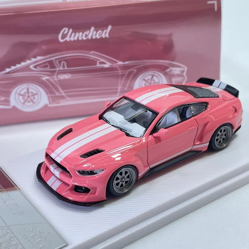 1:64 Ford Mustang машинка игрушка коллекция 6 1:64 Ford Mustang машинка игрушка коллекция 6