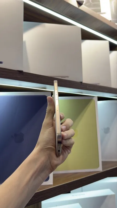 iphone 16 pro max naxtka 2